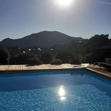 Vakantiehuis Des 3 Pics Dans Les Hautes-pyrenees *
